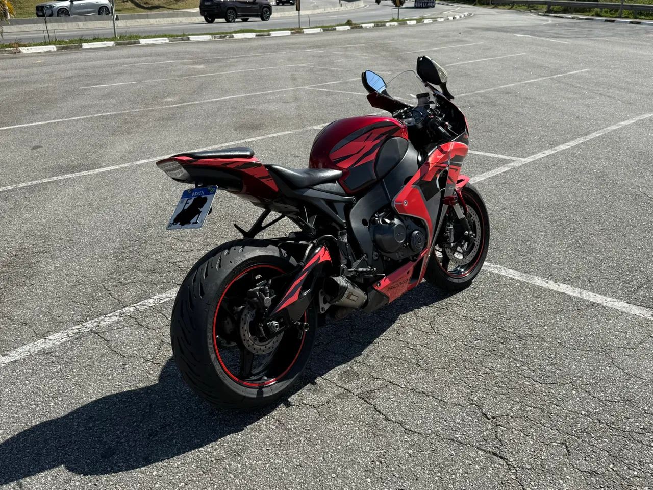 CBR 1000 RR - Foto 4