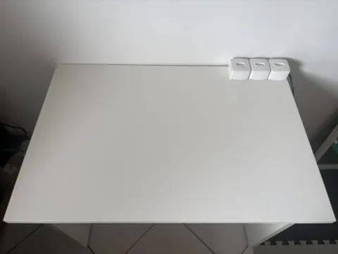 Mesa de Escritório 90x60 com 3 Tomadas - Firme e Resistente - Foto 3