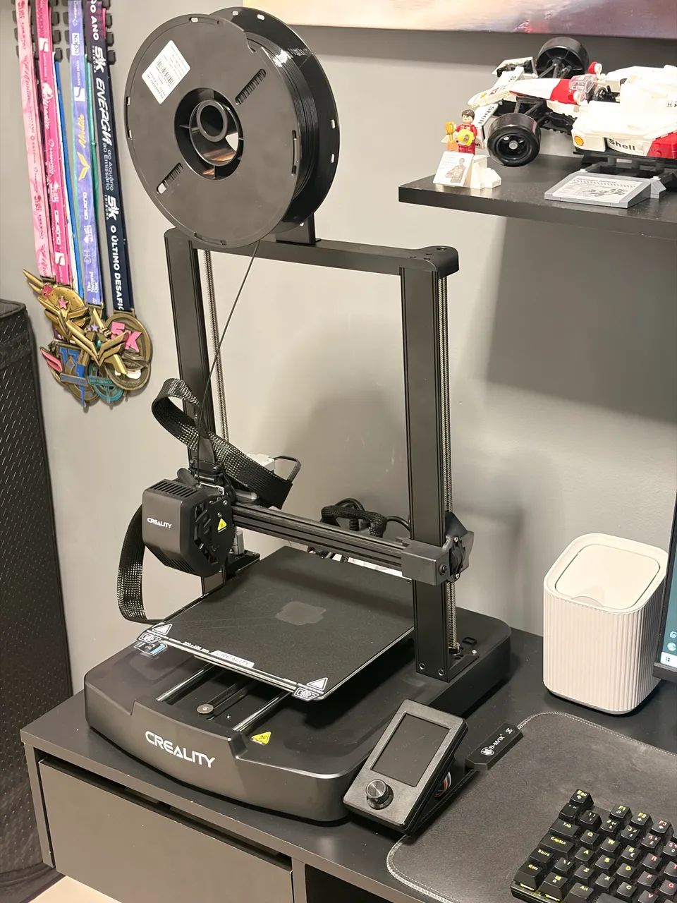 Impressora 3D Ender 3 V3 SE + Filamentos 