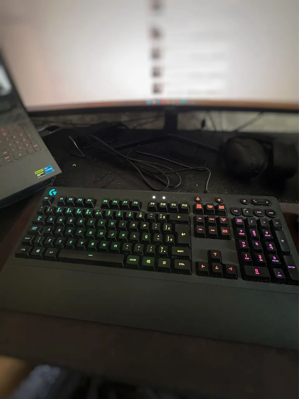 Vendo teclado original longitech g213  - Foto 2