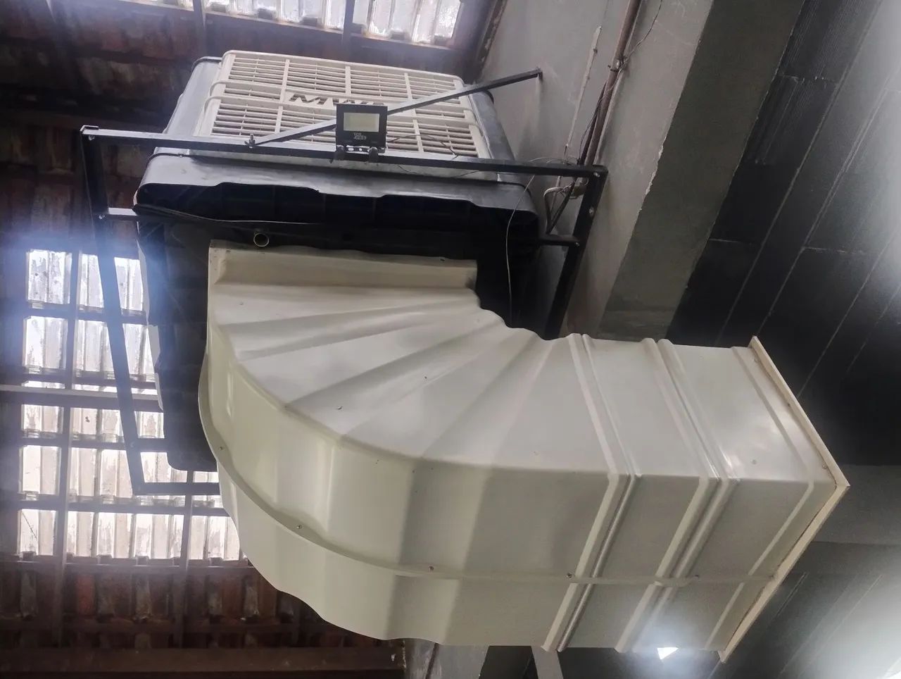 Vendo Climatizador 220v. Academia e Salão de Festas