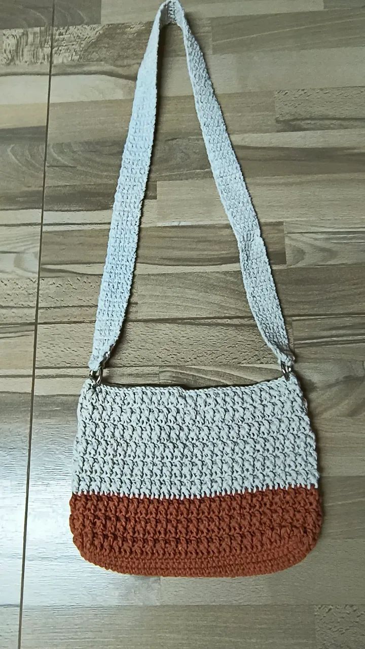Bolsa tira colo em crochê - Foto 2