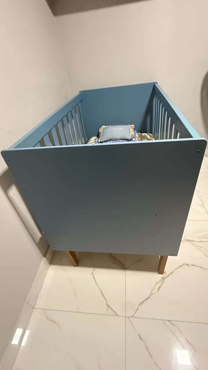 Vendo berço retrô Azul  - Foto 2