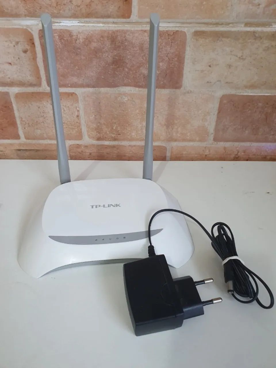 Roteador TP-Link Wi-Fi - 2 Antenas | 300 Mbps