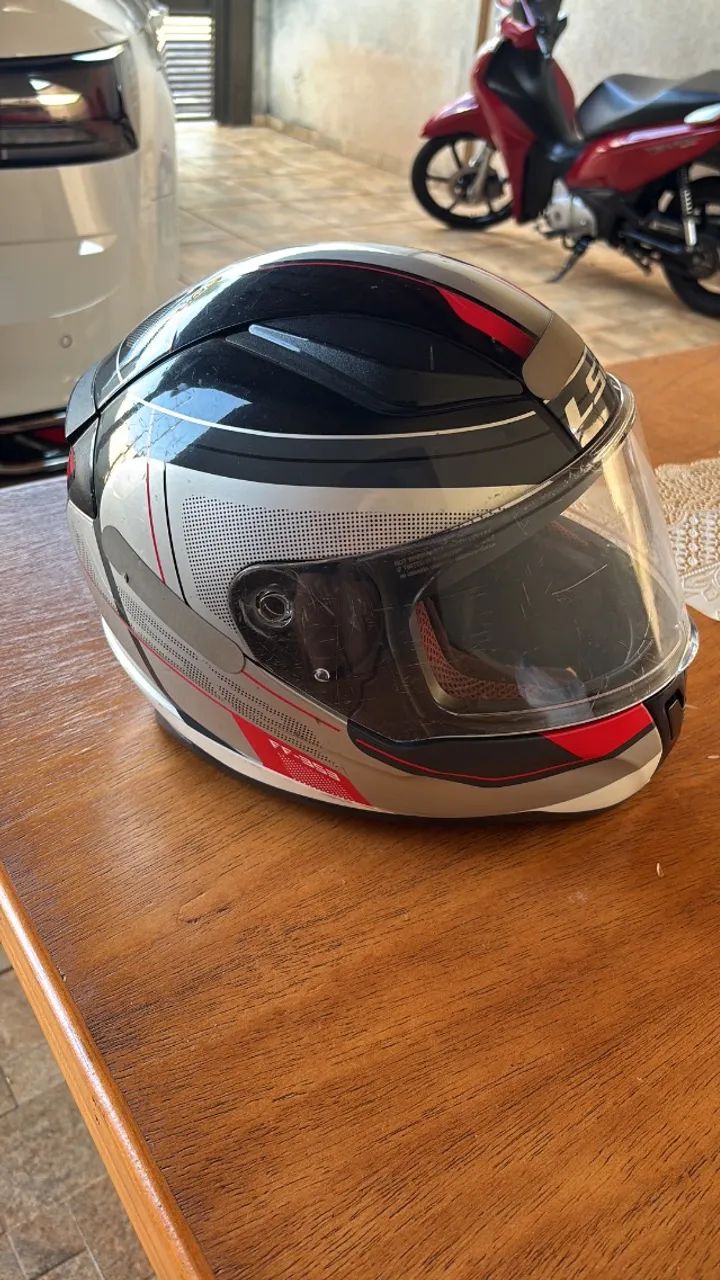 Capacete moto