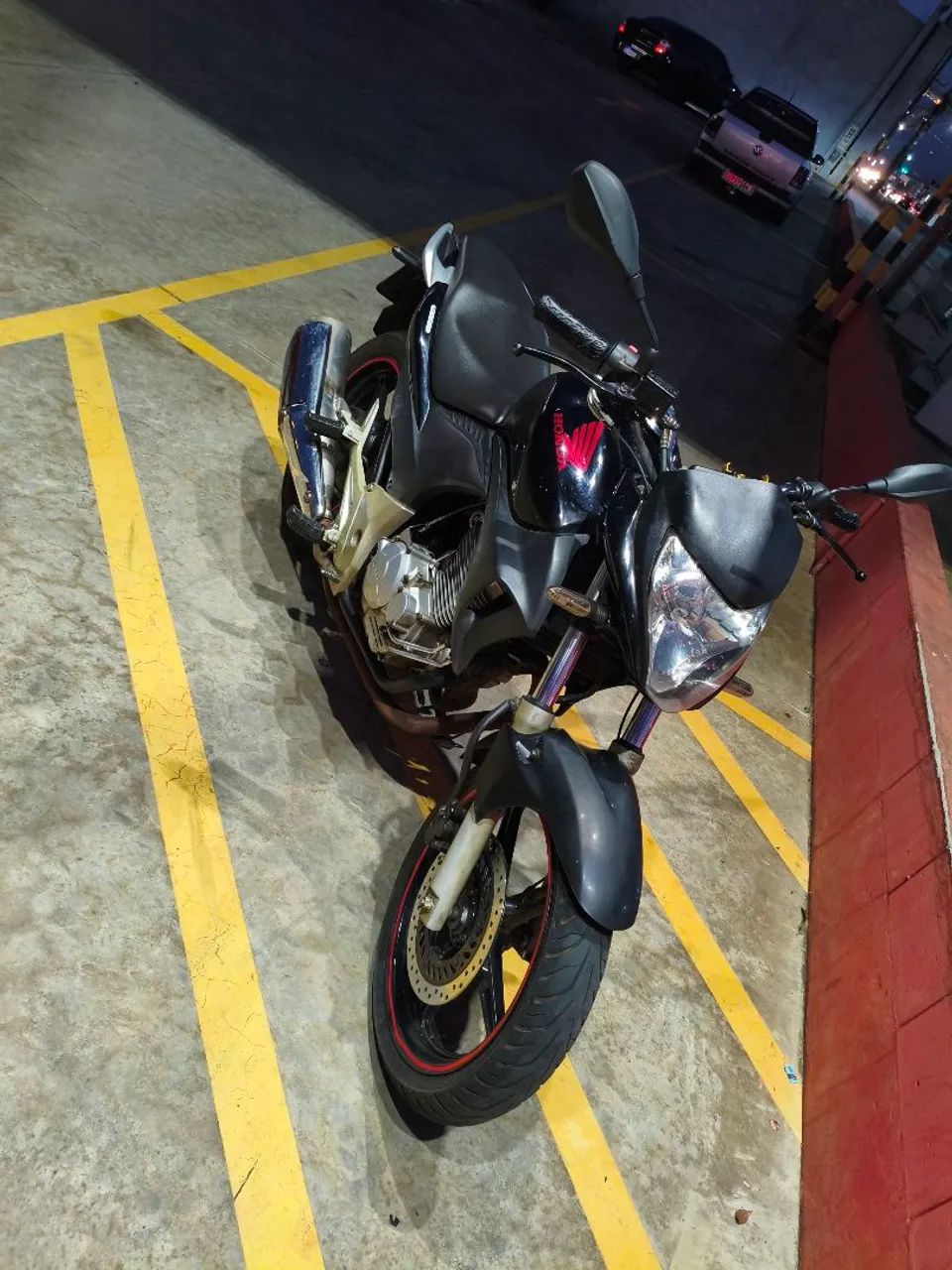 Cb 300  - Foto 2