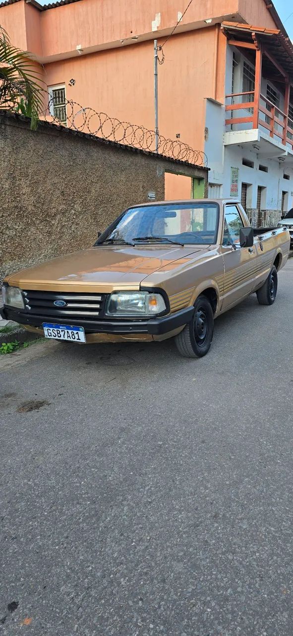 Ford Pampa GL 1.6/ 1.8 (álcool) 1989