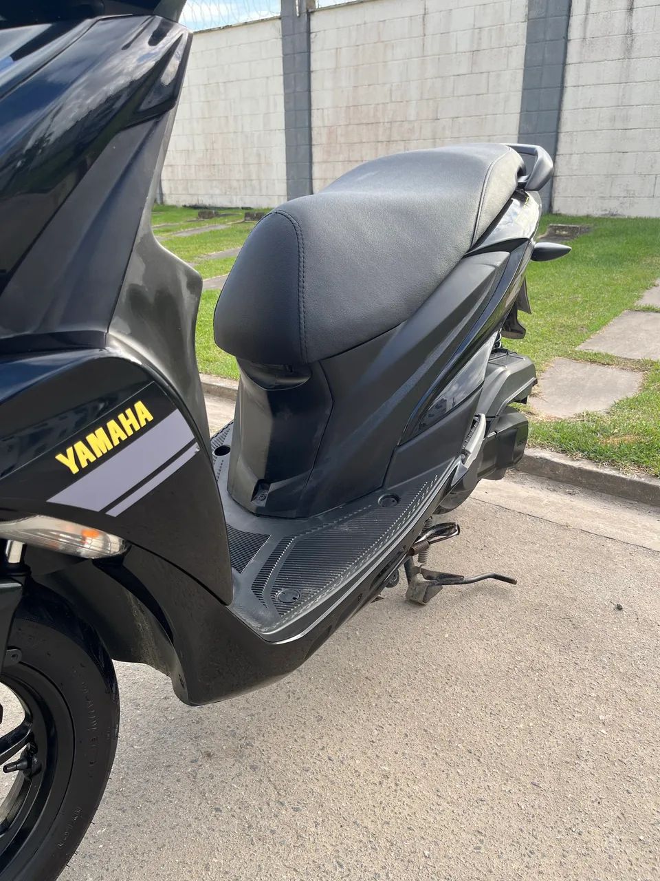 Scooter Fluo Abs 2024 - Foto 3