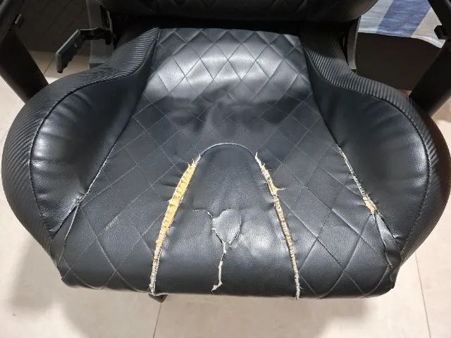 Cadeira Gamer Corsair T1 Race Preta - Foto 2