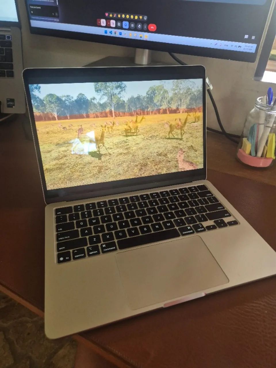 MACBOOK M4 PRATICAMENTE NOVO 16GB 256GB