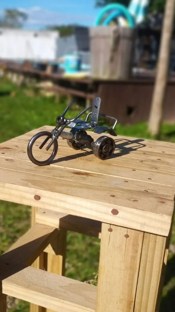 Motos miniaturas - arte em aço - Foto 2