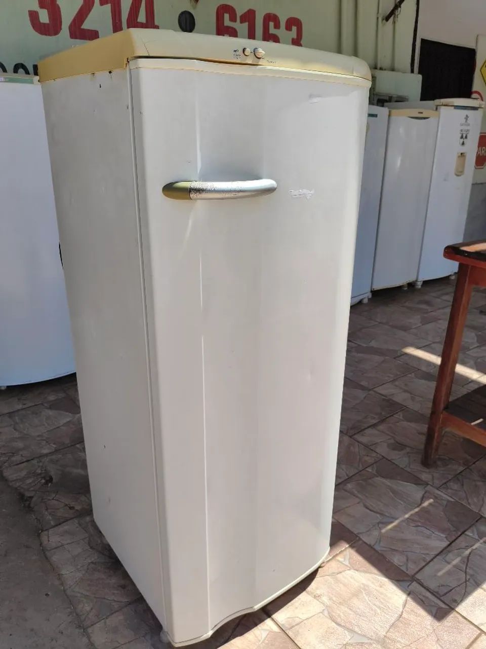Geladeira Electrolux 300 litros  - Foto 2