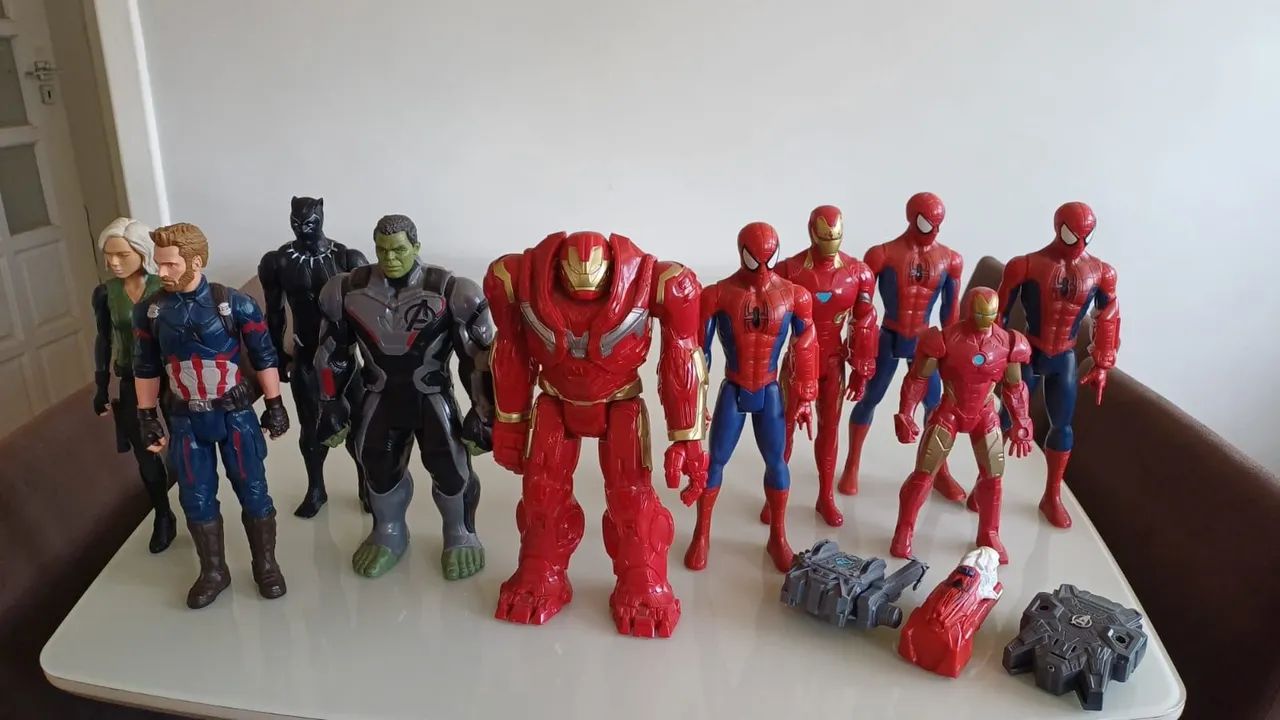 Lote 10 Bonecos Marvel Titan Hero 30cm
