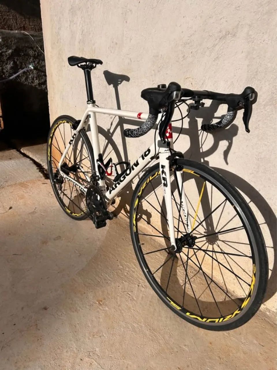 Bicicleta speed Argon 18 - Foto 2