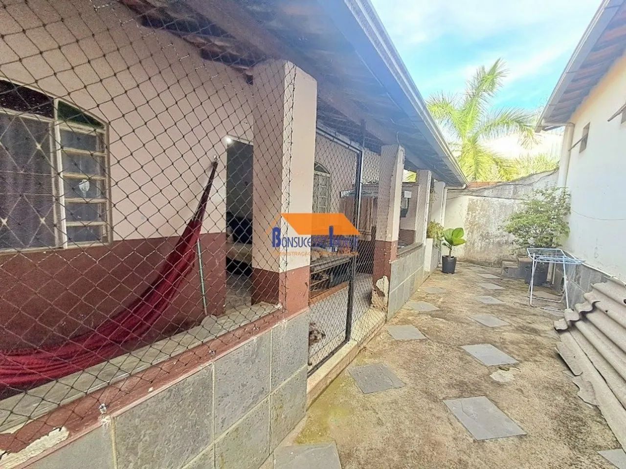 Predio comercial com 4 moradias com 2 lojas Bairro Tupi em Belo Horizonte - Foto 4