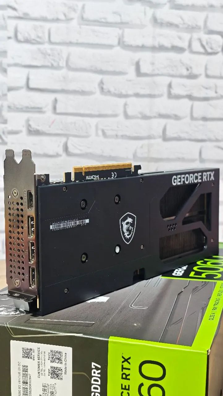 RTX 5060 MSI VENTUS 3X ZERA - Foto 3