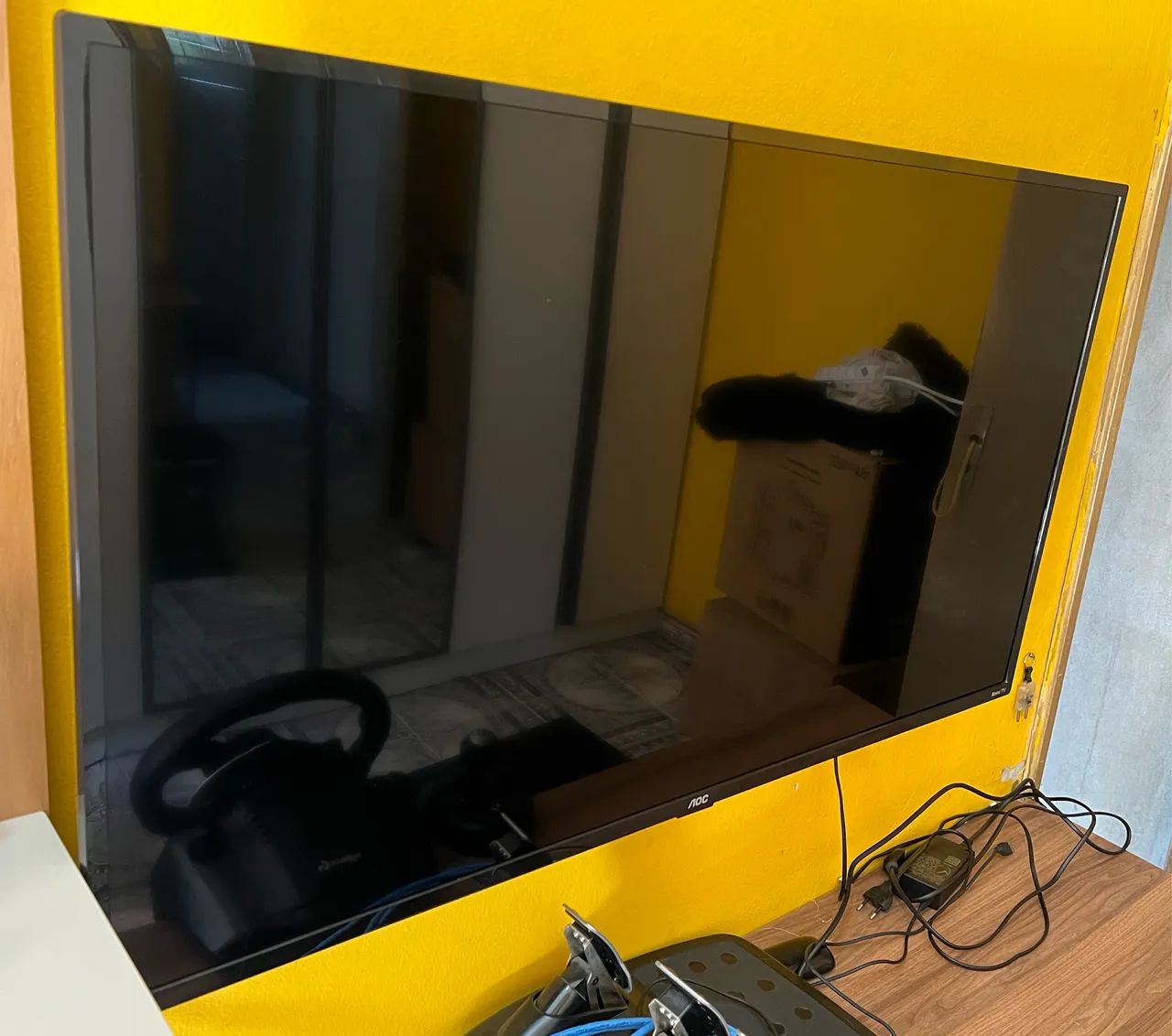 Vende-se TV 43 Polegadas AOC bem conservada muito bem cuidada 