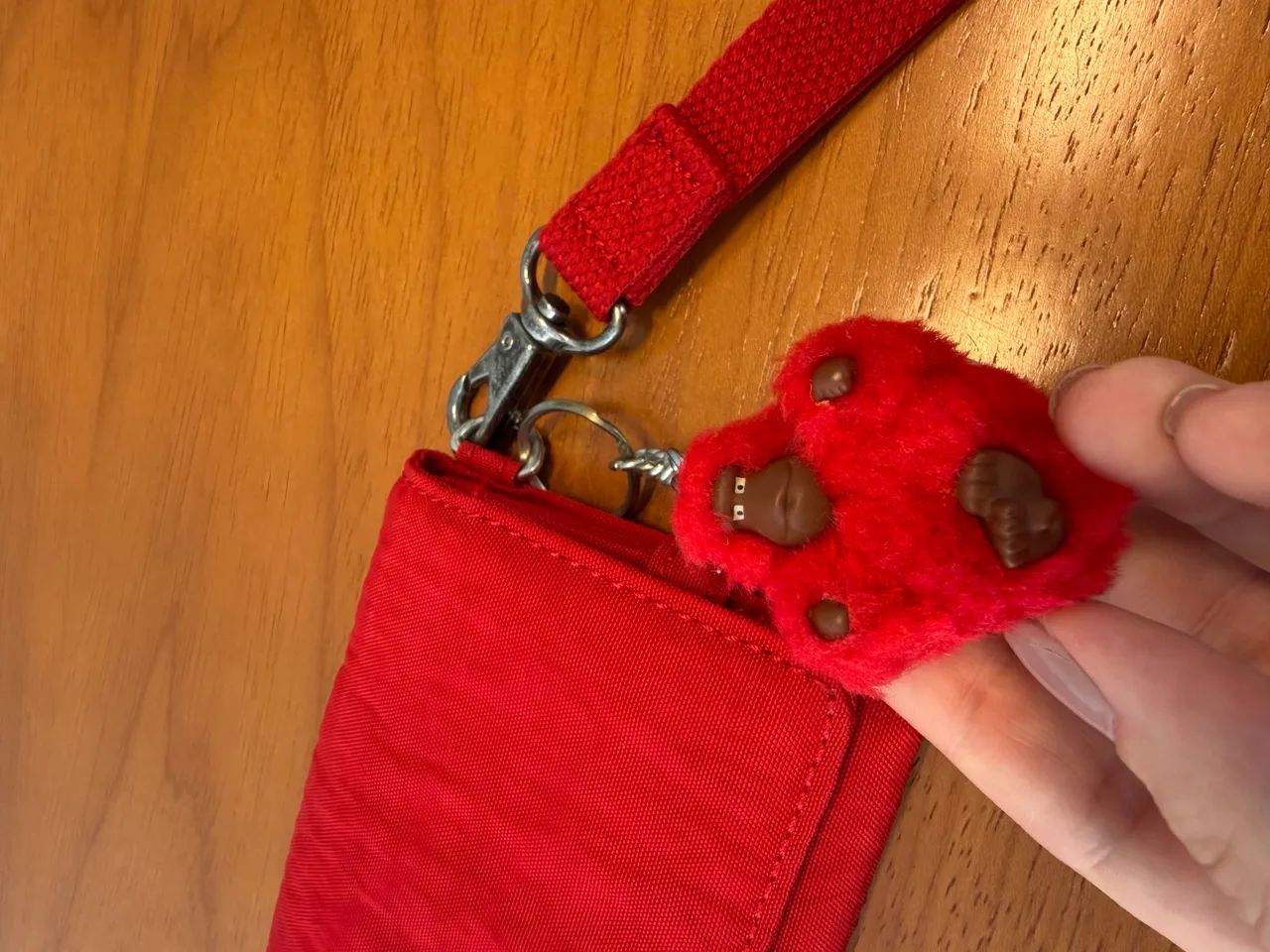 Carteira Kipling Rubi cherry red - Foto 4