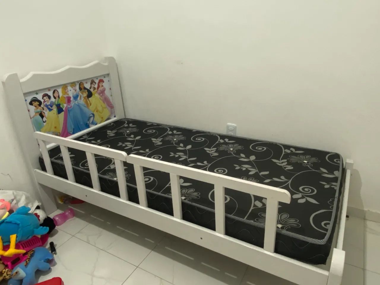 Cama infantil de madeira semi nova  - Foto 4