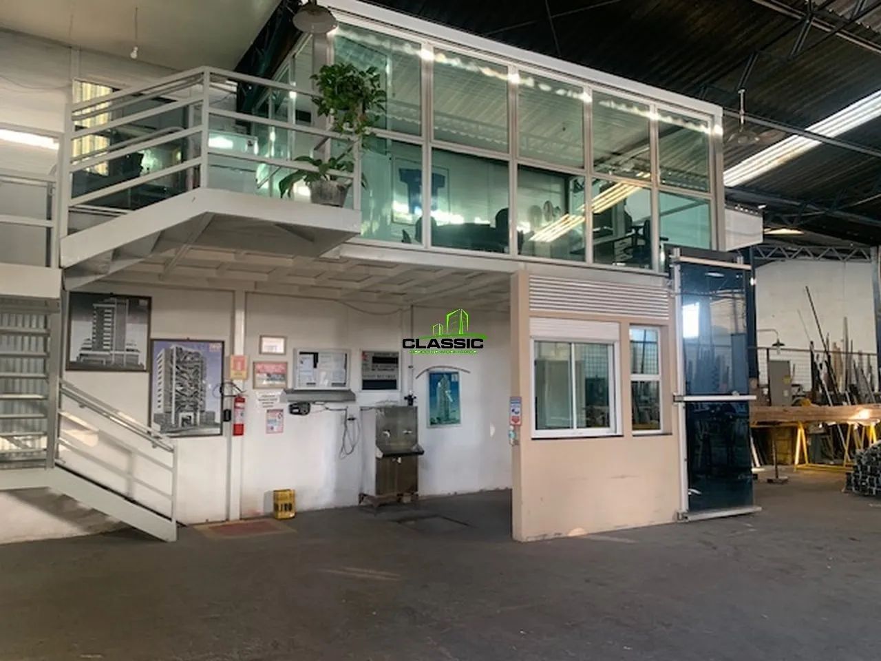 Galpão com 1804,25 m², sendo 5 lotes
