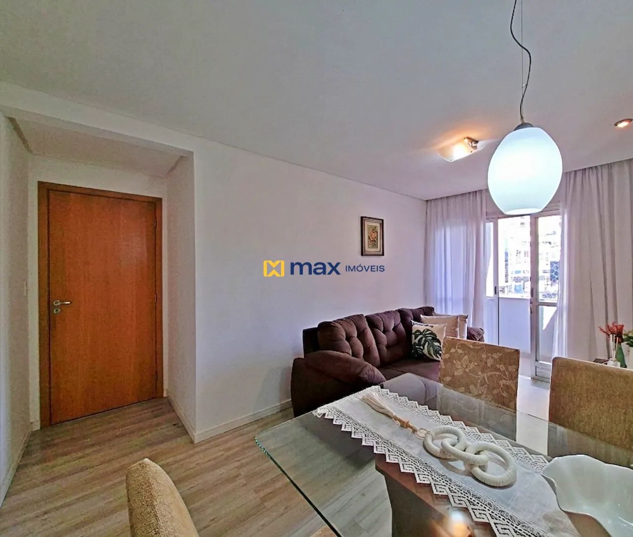Apartamento à venda no Edifício Barão Centro de Balneário Camboriú