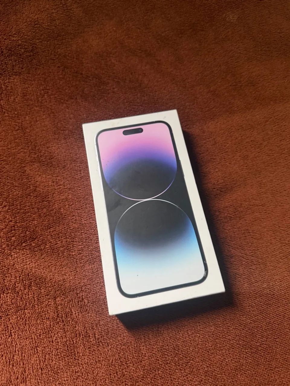 Caixa do IPhone 14 Pro Max