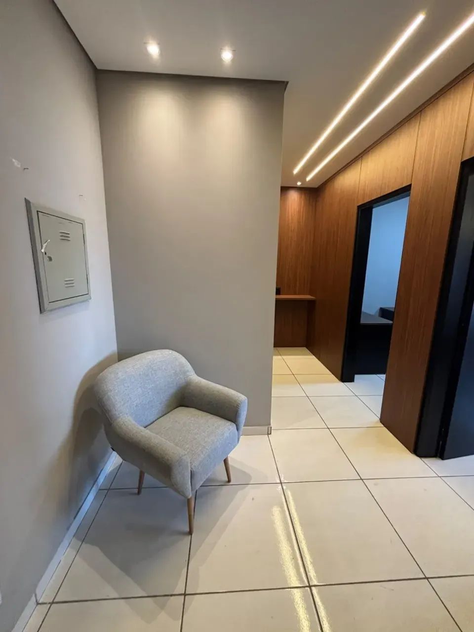 SALA COMERCIAL MOBILIADA PARA LOCAÇÃO  EDIFÍCIO WORK CENTER - Foto 3