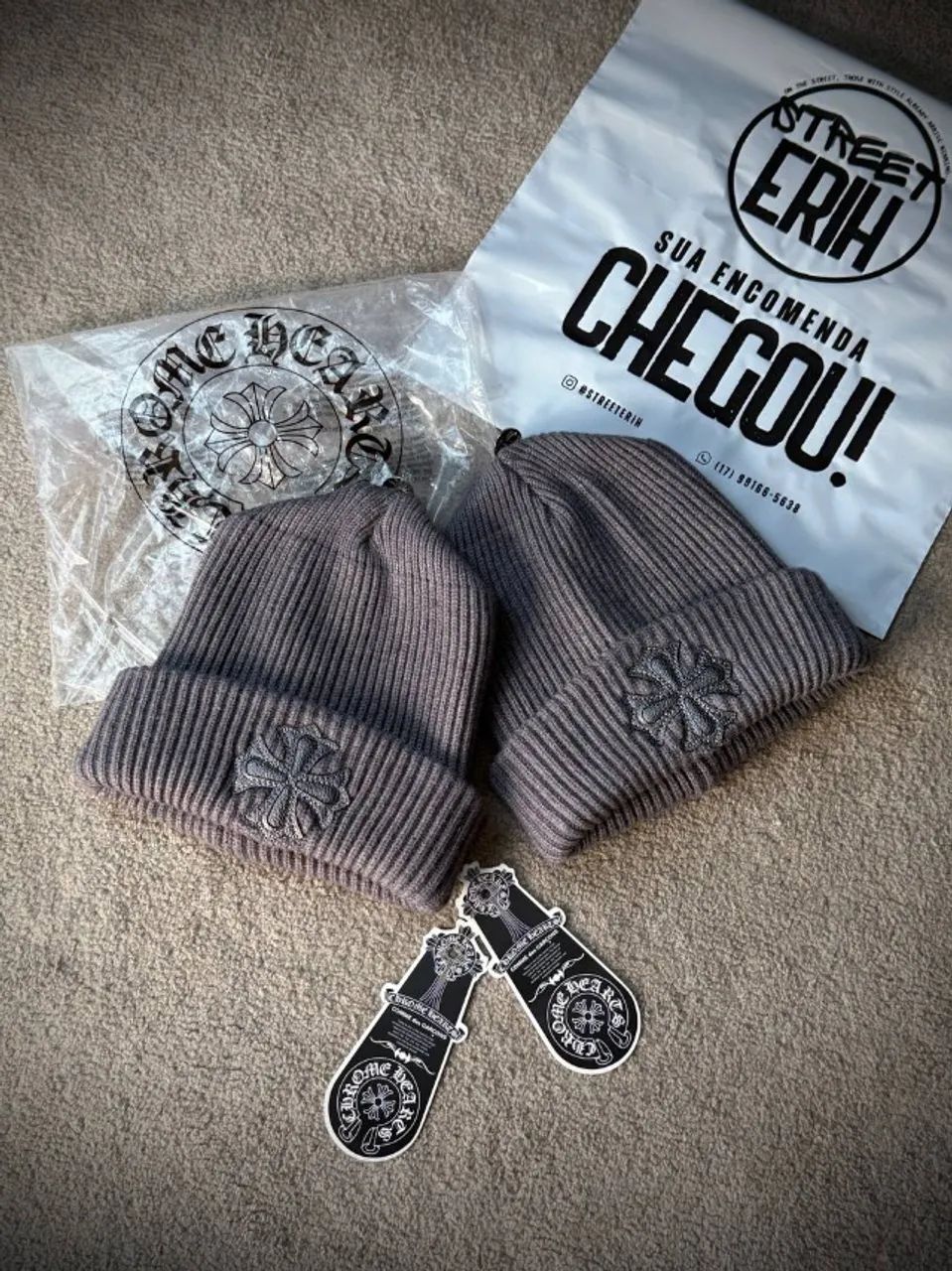 TOUCA CHROME  HEARTS CINZA - Foto 4