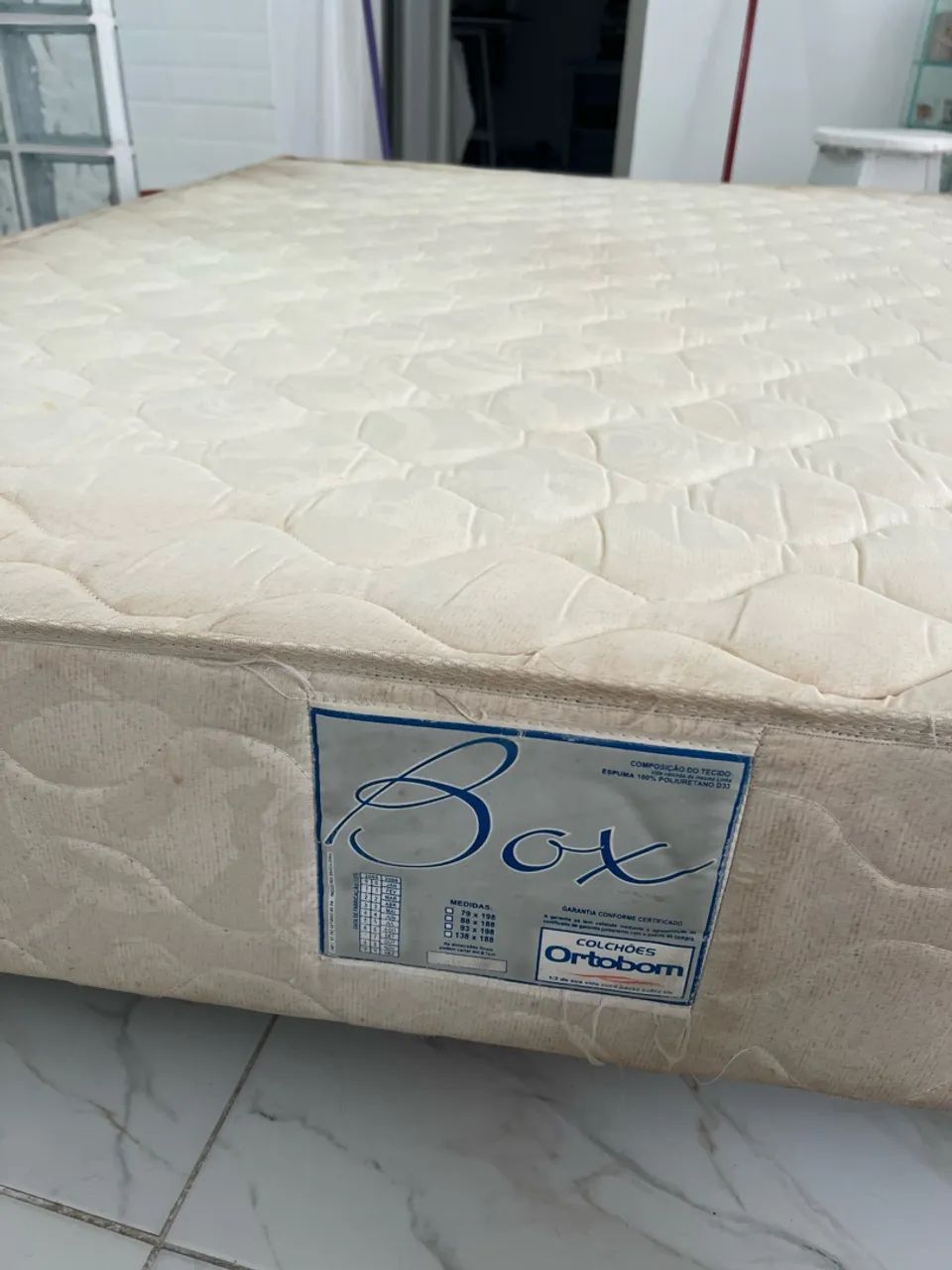 Cama box Casal sem colchão 