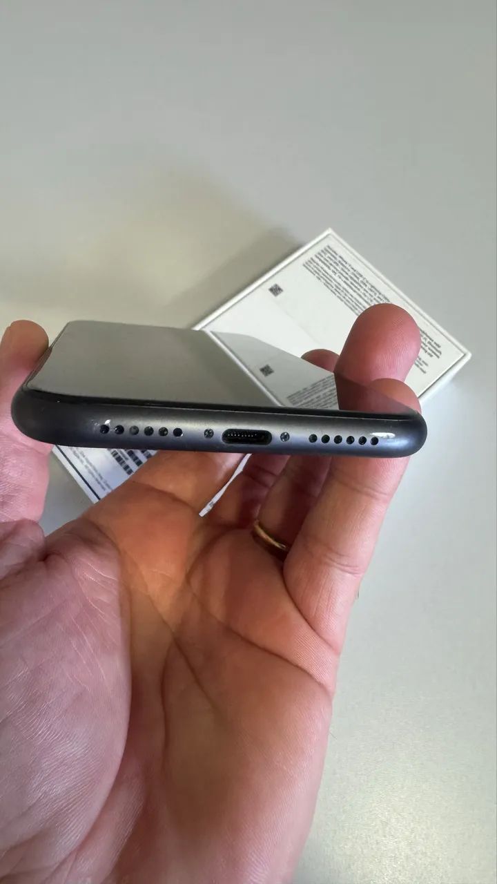 Vendo IPhone 11 - 64GB - Foto 4
