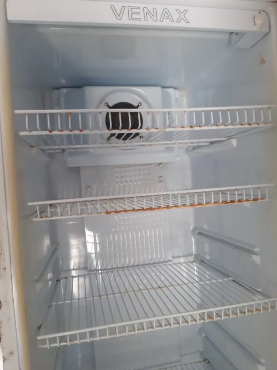 Expositora de Bebidas VENAX 300 Litros 127 v - Foto 3