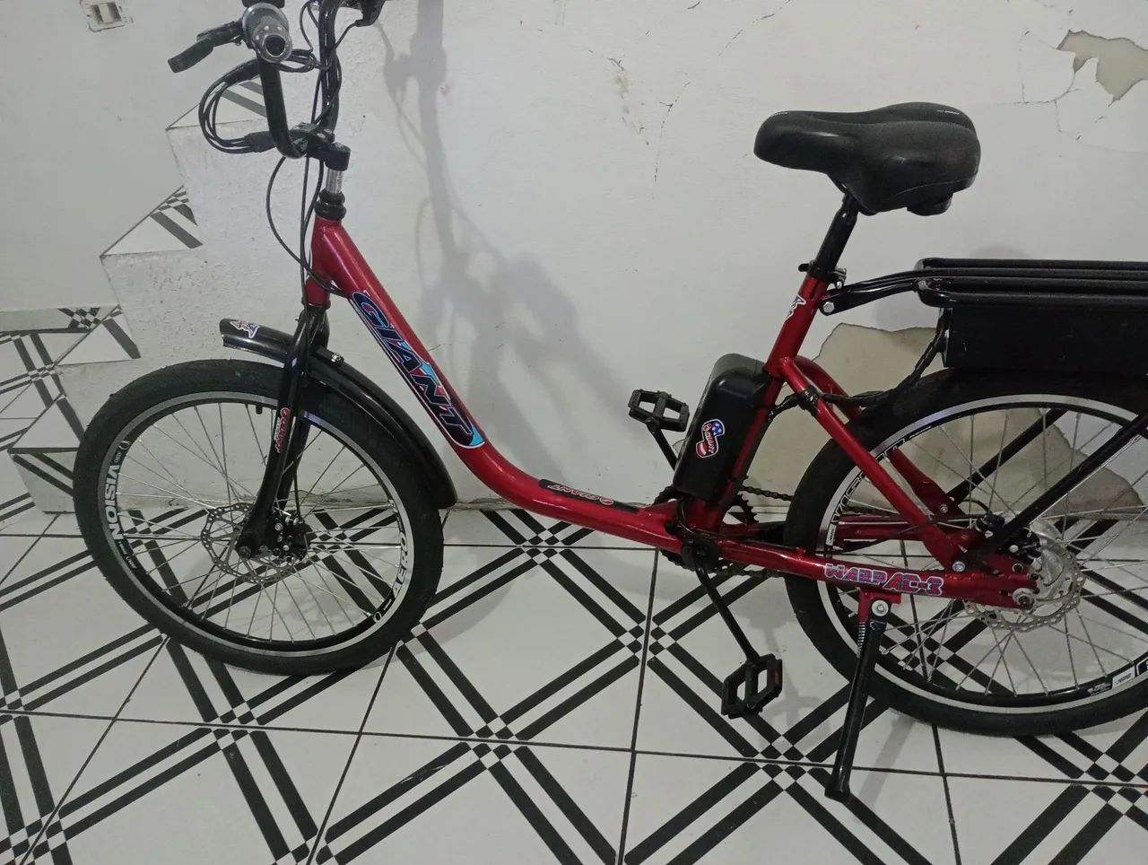Vendo bicicleta elétrica nova vc que quer uma sair do trânsito.