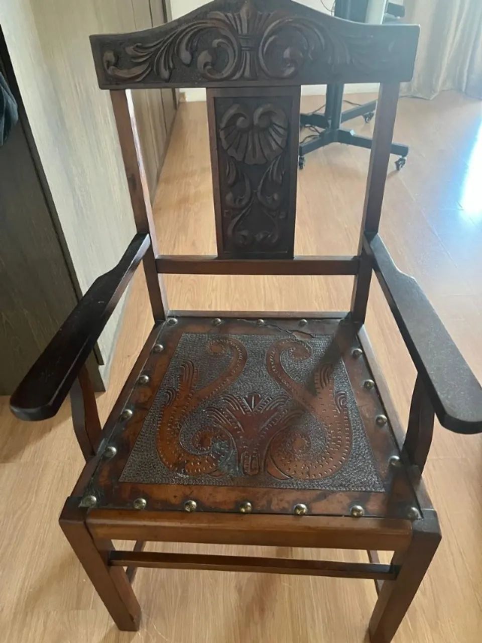 cadeira para restauraçao