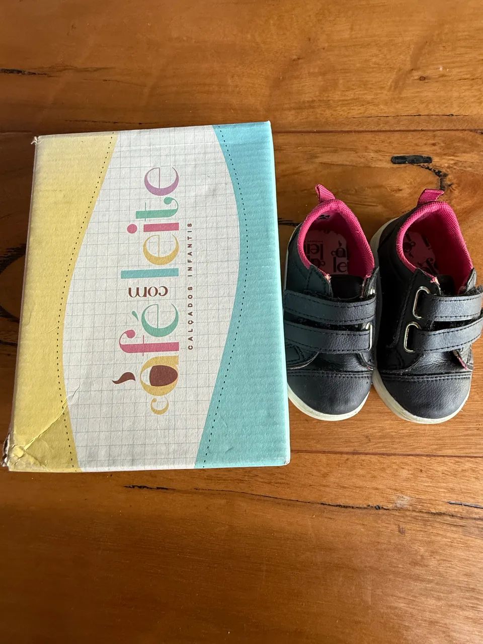 TÊNIS INFANTIL PRETO COM VELCRO - CAFÉ COM LEITE  - Foto 3
