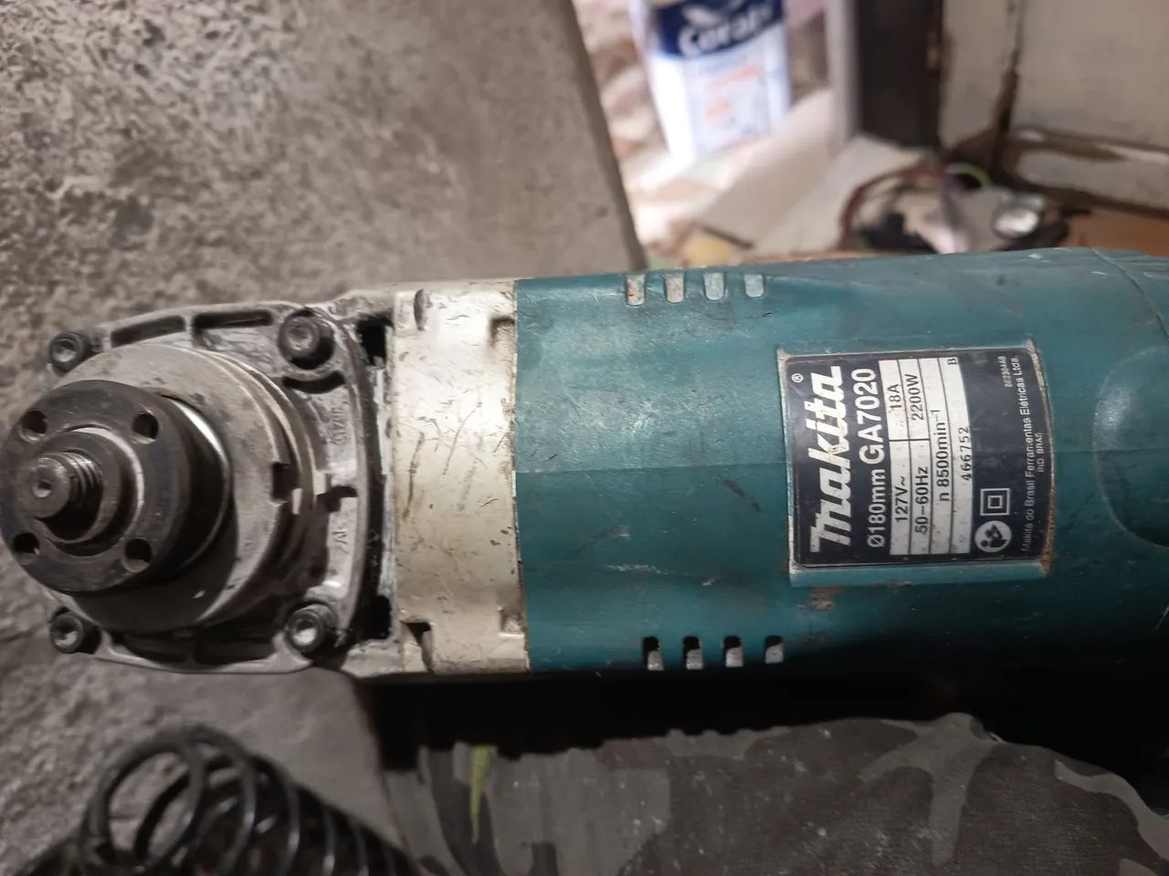Vendo lixadeira semi nova