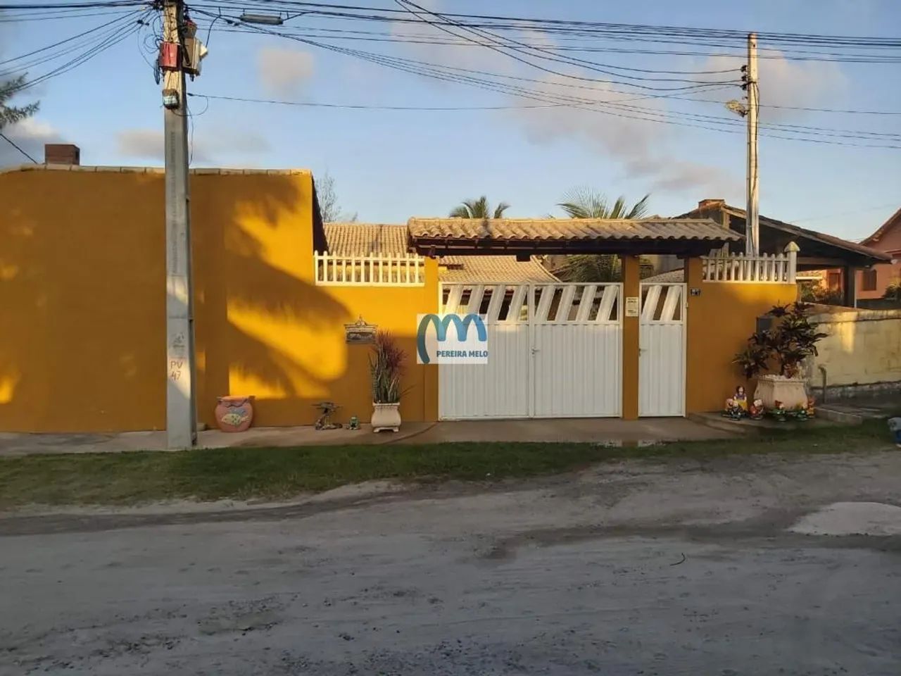 EXCELENTE CASA NA QUADRA DA PRAIA JACONE. - Foto 3