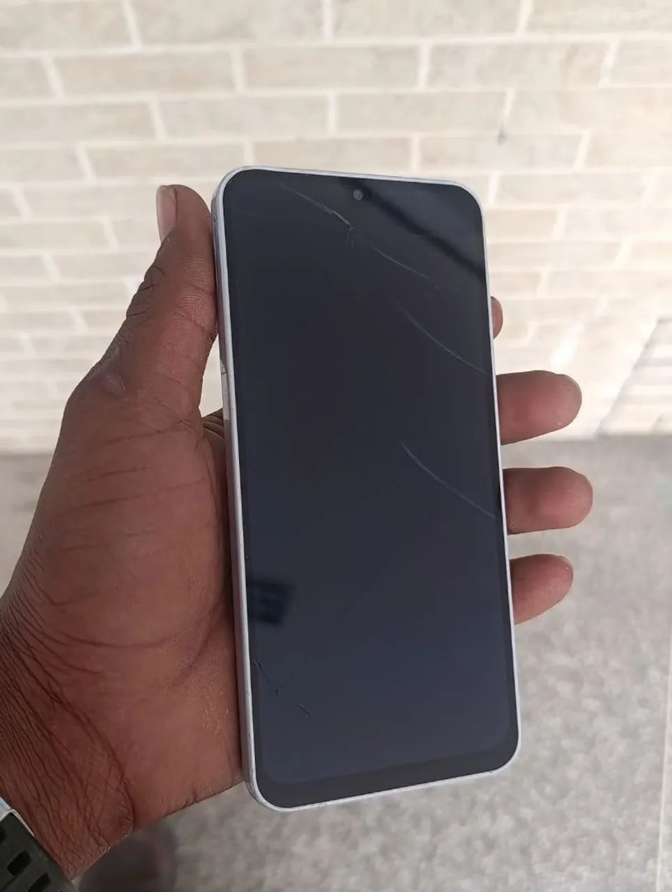 Celular a16