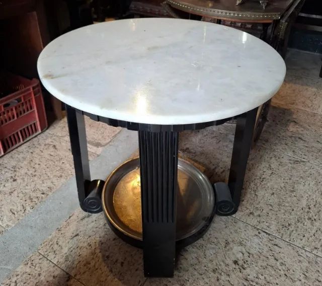 Mesa de Centro/Lateral Art Déco - Tampo de Mármore e Base Ébano