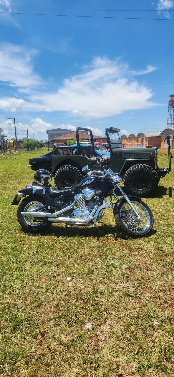 Shadow 600