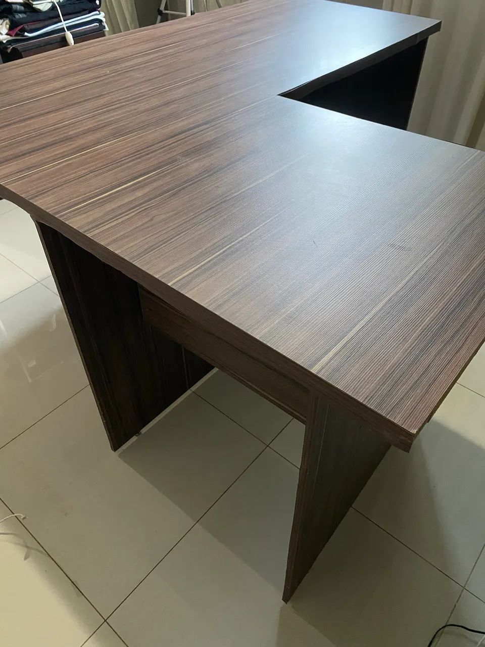 Mesa L grande para escritório  - Foto 5