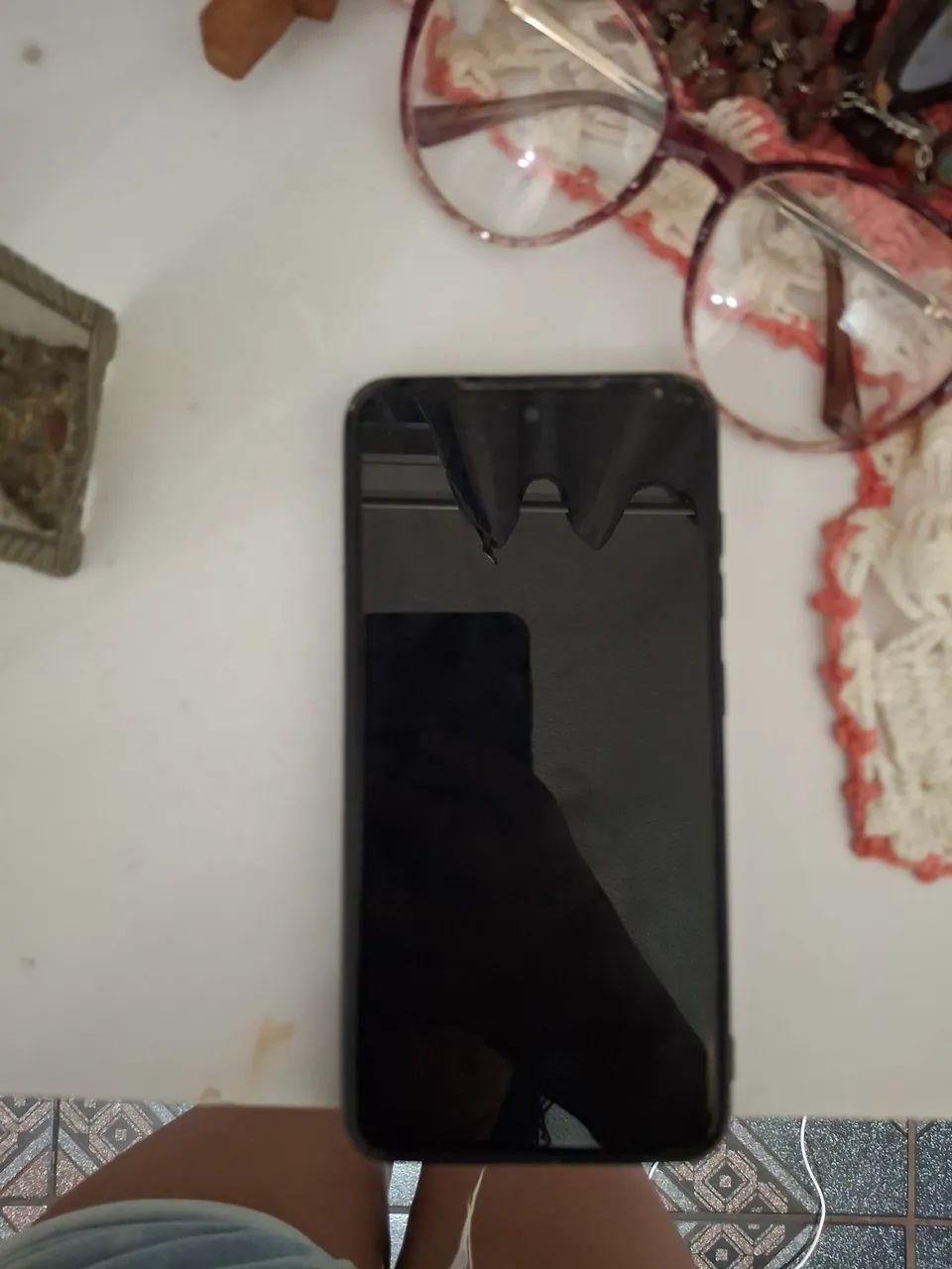 Vendo celular Samsung S21 - Funciona perfeitamente mais tem que trocar a tela 