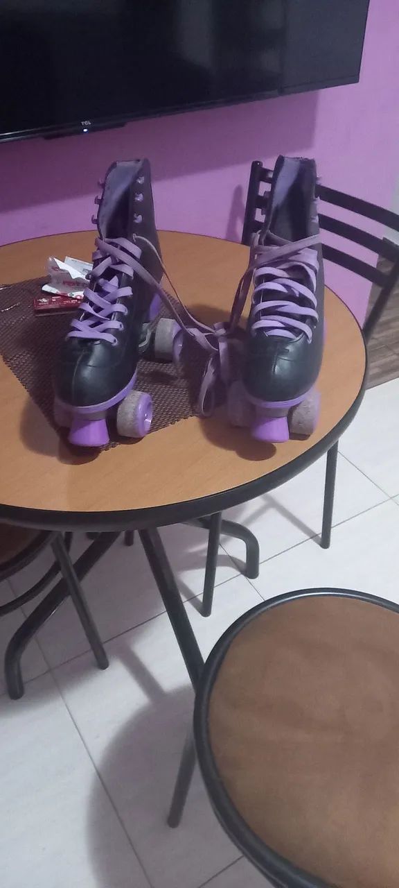 Vende-se patins tamanho 38