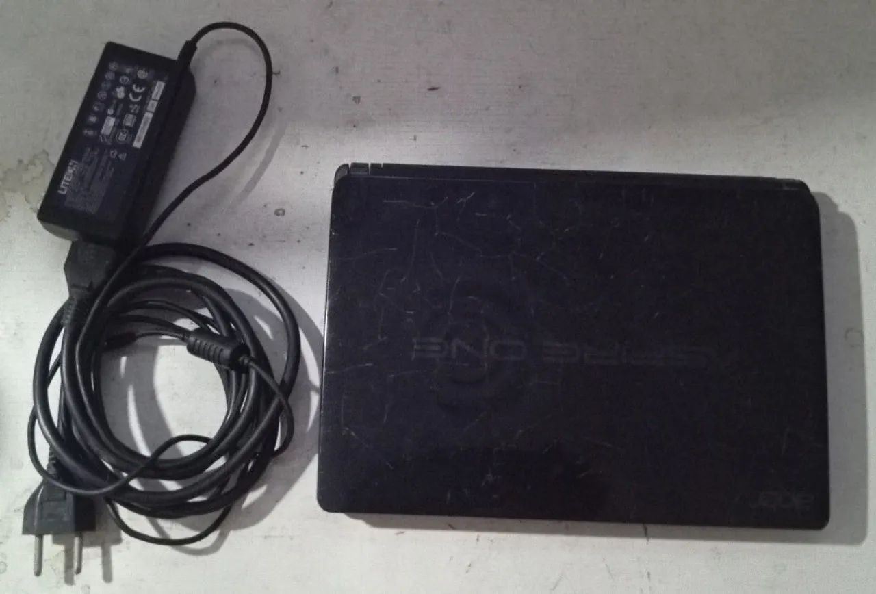 NETBOOK PORTÁTIL PARADO  - Foto 2