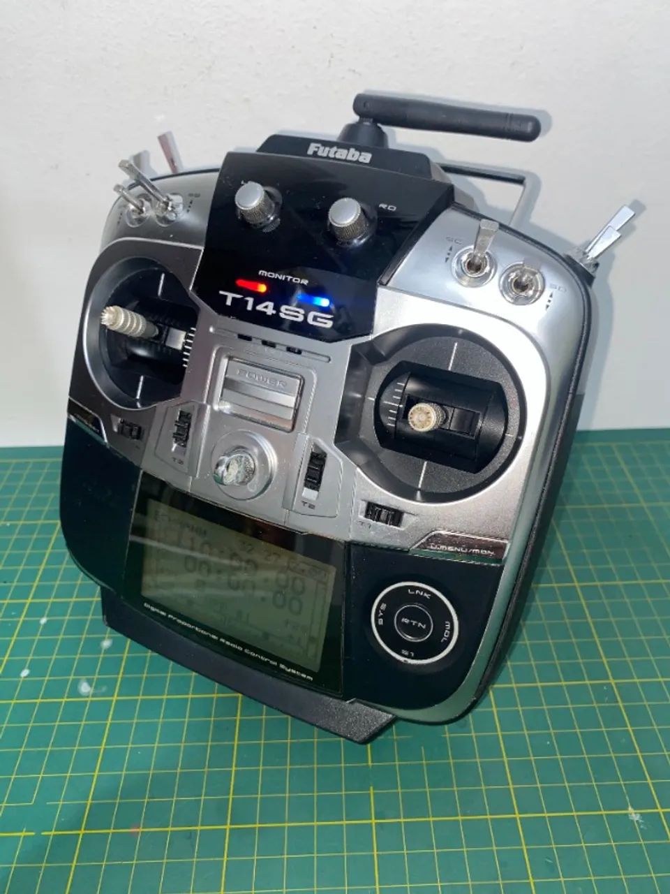 Rádio Futaba 14SG - Foto 2