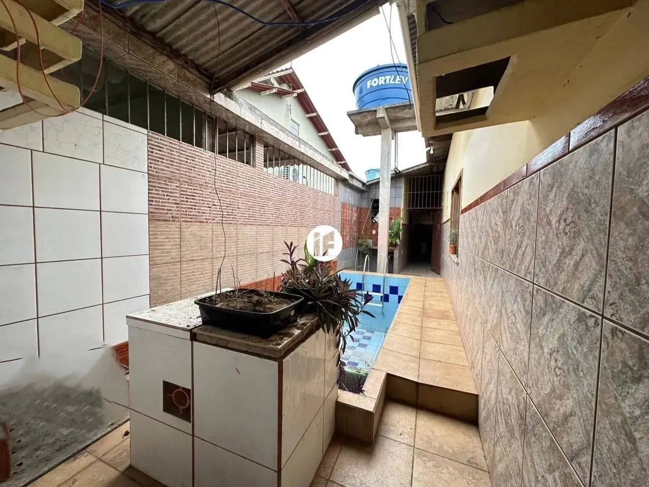 Vendo casa com 4 quartos no Conjunto Tucumã - Rio Branco - AC - Foto 4