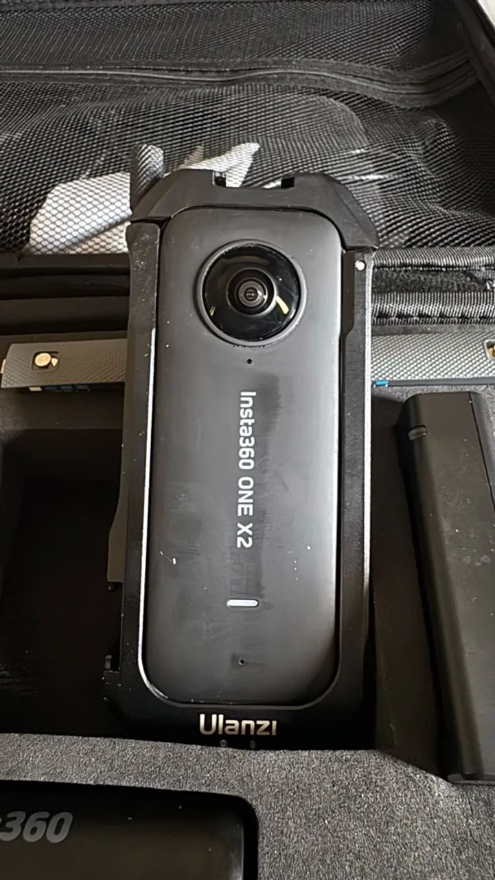 Insta X2 completa com case e 2 bateria extras.