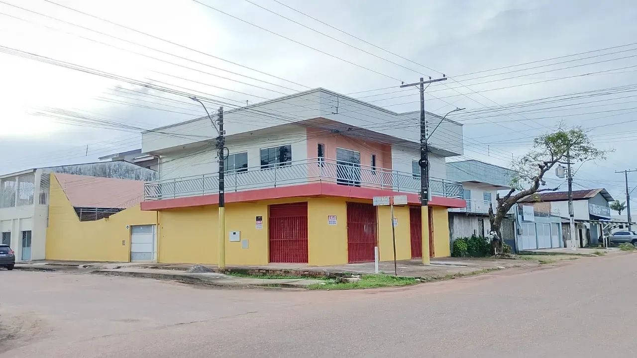 ALUGA-SE PONTO COMERCIAL PARA LOJA OU ACADEMIA.