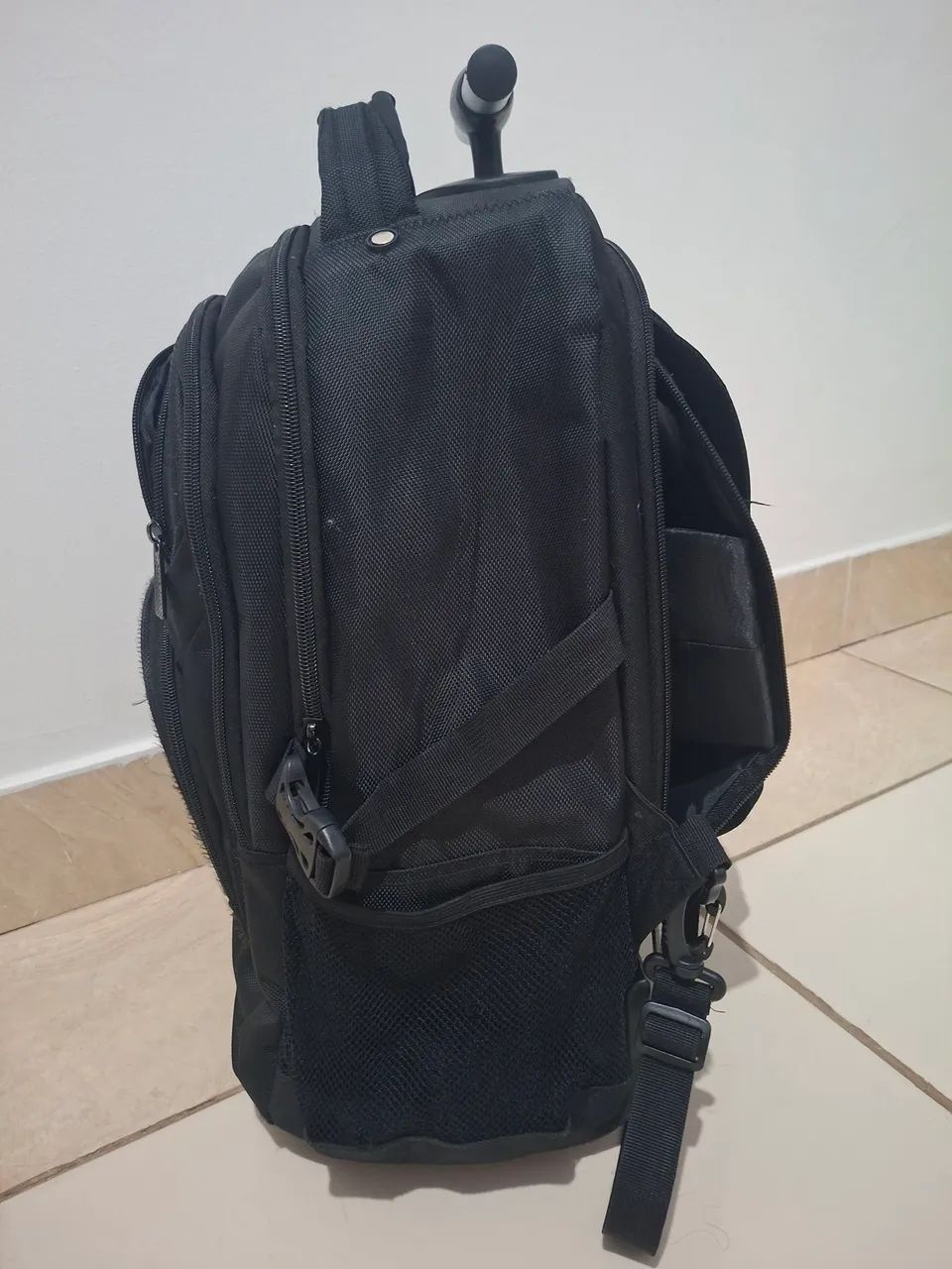Mochila/mala de viagem Clio com rodinhas - Foto 3