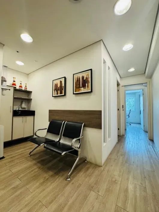 Sala comercial 48m2, mobiliada, Granja Viana - Foto 2