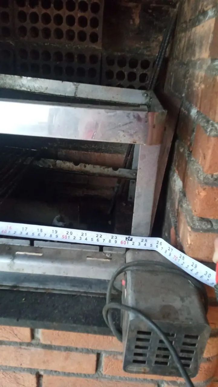 Griil inox de espeto giratório para churrasqueira - Foto 3
